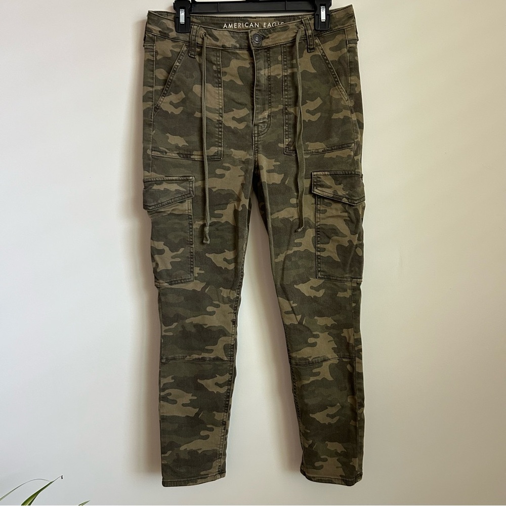 American Eagle Camo Crop Hi-Rise Jegging Size 12
